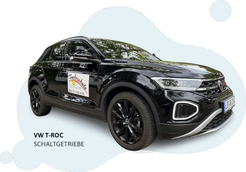 Schwarzer VW T-Roc von schräg vorn
